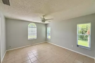5707 Silver Oak Dr, Fort Pierce, FL 34982 - Photo 6