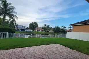 16483 NW 12th St, Pembroke Pines, FL 33028 - Photo 4