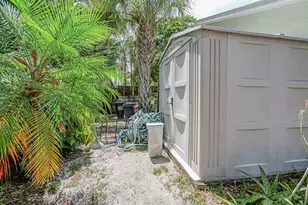425 Banyan St, Sebastian, FL 32958 - Photo 22