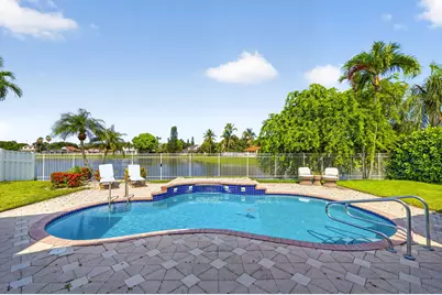 912 NW 132nd Avenue, Sunrise, FL 33325 - Photo 4