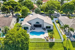 912 NW 132nd Ave, Sunrise, FL 33325 - Photo 2