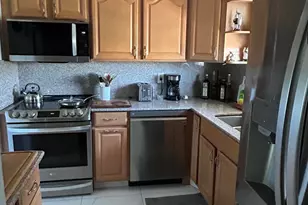 225 Bonnie Blvd, Palm Springs, FL 33461 - Photo 6