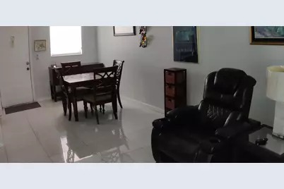 225 Bonnie Boulevard #405, Palm Springs, FL 33461 - Photo 4