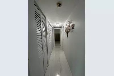 225 Bonnie Boulevard #405, Palm Springs, FL 33461 - Photo 12