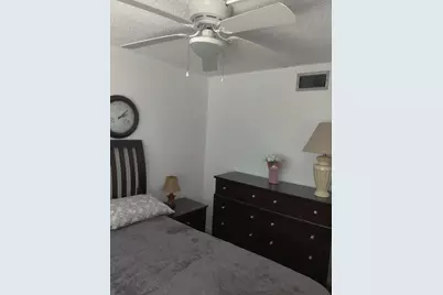 225 Bonnie Boulevard #405, Palm Springs, FL 33461 - Photo 16