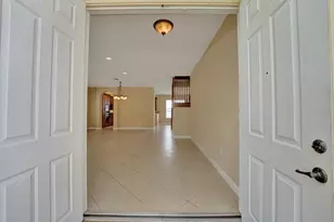 18062 SW 41st St, Miramar, FL 33029 - Photo 12