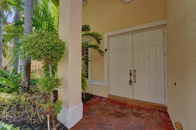 18062 SW 41st Street, Miramar, FL 33029 - Photo 10