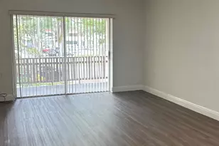 11217 SW 88th St, Miami, FL 33173 - Photo 4
