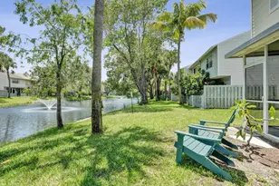 201 SW 3rd St, Pompano Beach, FL 33060 - Photo 24