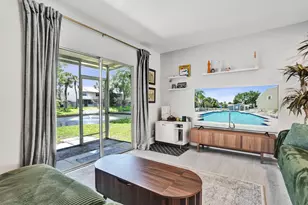 201 SW 3rd St, Pompano Beach, FL 33060 - Photo 14
