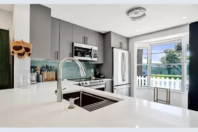 201 SW 3rd Street #201, Pompano Beach, FL 33060 - Photo 6