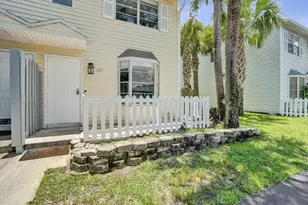 201 SW 3rd St, Pompano Beach, FL 33060 - Photo 1