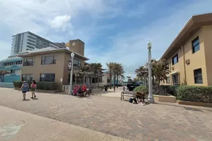 302 New Hampshire St, Hollywood, FL 33019 - Photo 1