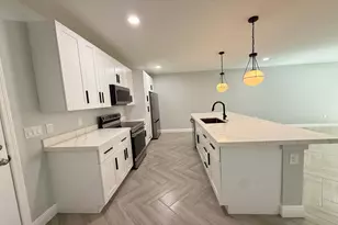 333 NW 41st St, Oakland Park, FL 33309 - Photo 4