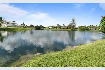 15037 Brighton Lane, Davie, FL 33331 - Photo 34