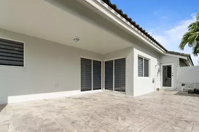 15037 Brighton Lane, Davie, FL 33331 - Photo 32