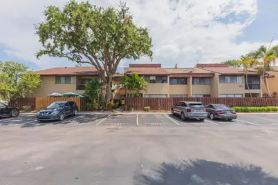 895 N Village Drive N #204, Saint Petersburg, FL 33716 - Photo 36