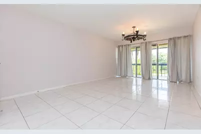 895 N Village Drive N #204, Saint Petersburg, FL 33716 - Photo 12