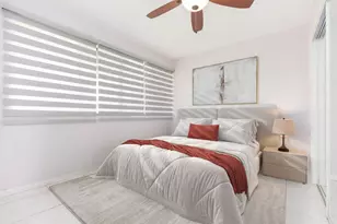 895 N Village Dr N, Saint Petersburg, FL 33716 - Photo 18