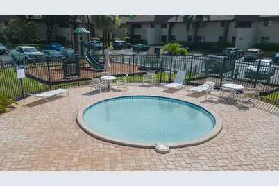 895 N Village Drive N #204, Saint Petersburg, FL 33716 - Photo 40