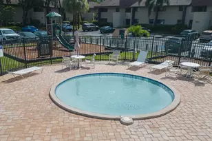 895 N Village Dr N, Saint Petersburg, FL 33716 - Photo 40