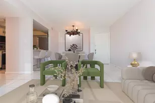 895 N Village Dr N, Saint Petersburg, FL 33716 - Photo 10