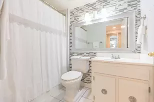 895 N Village Dr N, Saint Petersburg, FL 33716 - Photo 24