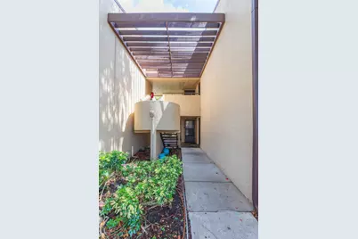 895 N Village Drive N #204, Saint Petersburg, FL 33716 - Photo 32