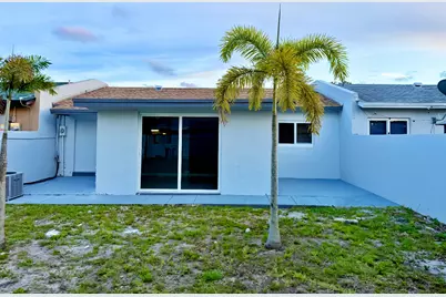 2941 NW 195th Street, Miami Gardens, FL 33056 - Photo 2
