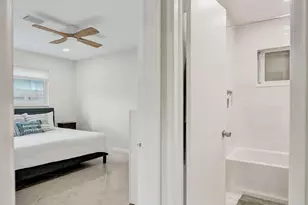4521 NE 2nd Ave, Oakland Park, FL 33334 - Photo 24