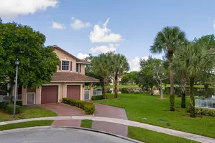 3501 Lakeside Dr, Davie, FL 33328 - Photo 32