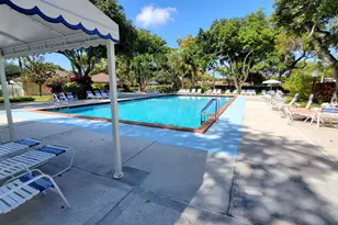 3800 Oaks Clubhouse Dr, Pompano Beach, FL 33069 - Photo 30
