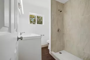 3913 NW 76th Terrace, Hollywood, FL 33024 - Photo 6