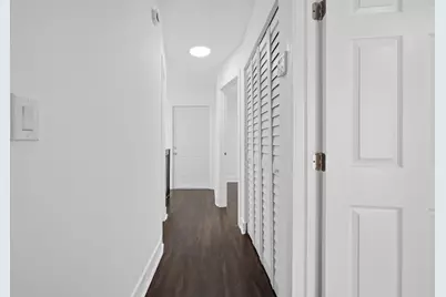 3913 NW 76th Terrace, Hollywood, FL 33024 - Photo 10