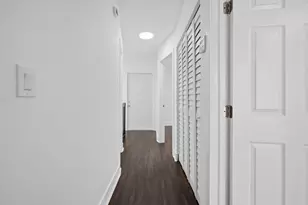 3913 NW 76th Terrace, Hollywood, FL 33024 - Photo 10