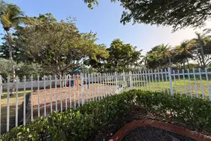 10031 SW 223rd Terrace, Cutler Bay, FL 33190 - Photo 16