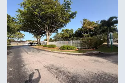 10031 SW 223rd Terrace, Cutler Bay, FL 33190 - Photo 20