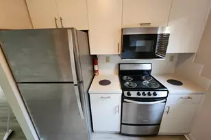 2607 NE 8th Ave, Wilton Manors, FL 33334 - Photo 2