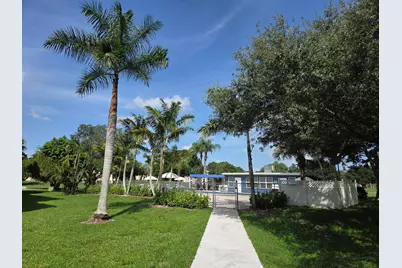 9441 Evergreen Place #105, Davie, FL 33324 - Photo 32