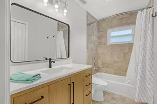 12925 St Davids Ct, Wellington, FL 33414 - Photo 32