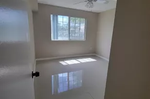 1400 Crestwood Ct S, Royal Palm Beach, FL 33411 - Photo 12