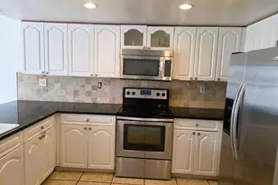 9187 Fontainebleau Blvd, Miami, FL 33172 - Photo 4