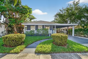 1006 S M St, Lake Worth, FL 33460 - Photo 1