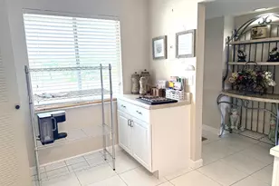 7146 Huntington Ln, Delray Beach, FL 33446 - Photo 4