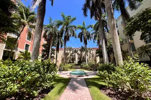 630 S Sapodilla Ave, West Palm Beach, FL 33401 - Photo 1