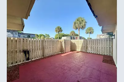 251 Lake Arbor Drive, Palm Springs, FL 33461 - Photo 6