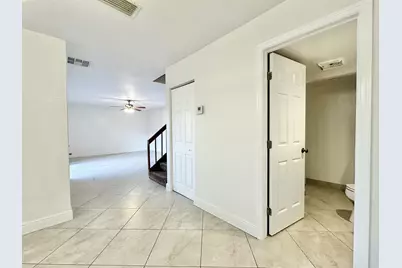 251 Lake Arbor Drive, Palm Springs, FL 33461 - Photo 16