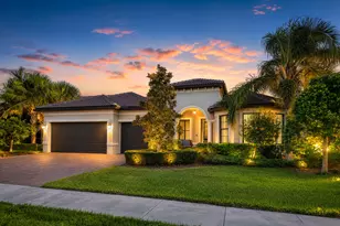 604 SE Monteiro Dr, Port Saint Lucie, FL 34984 - Photo 6