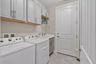 604 SE Monteiro Dr, Port Saint Lucie, FL 34984 - Photo 28