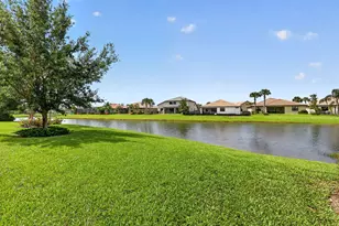 604 SE Monteiro Dr, Port Saint Lucie, FL 34984 - Photo 16